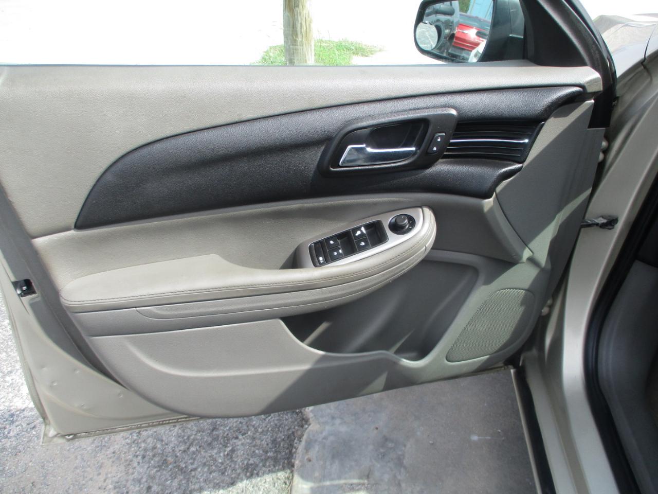 Chevrolet Malibu 4dr Sdn LS w/1LS 2014