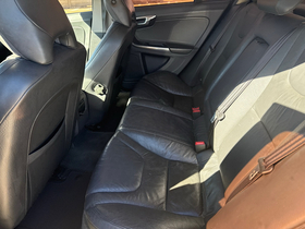 Volvo S60 FWD 4dr Sdn T5 2012