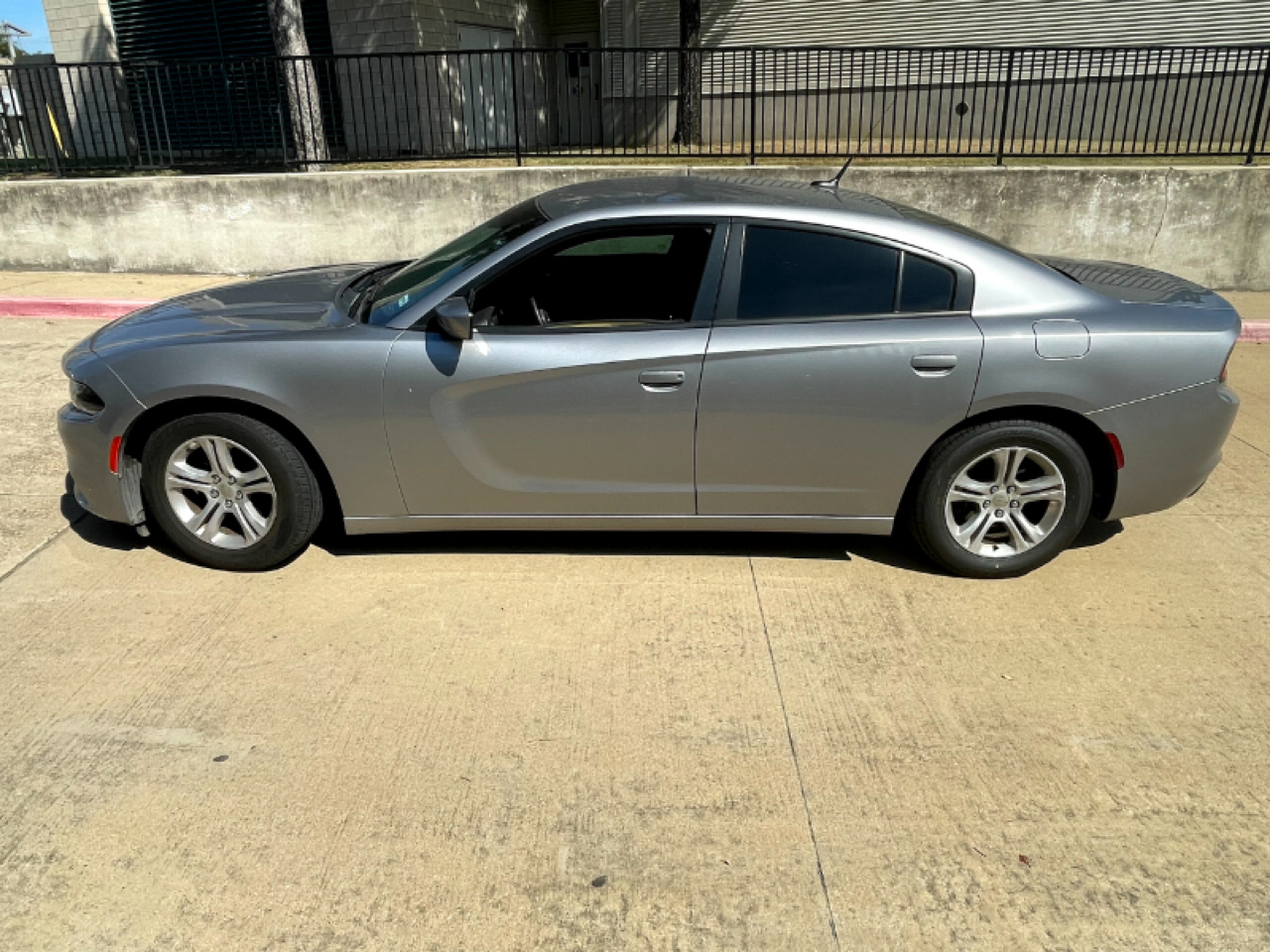2016 Dodge Charger 4dr Sdn SE RWD