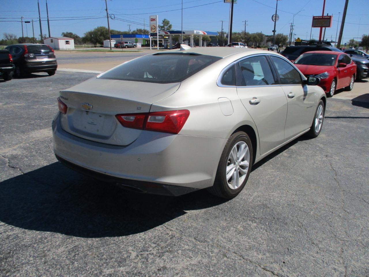 Chevrolet Malibu 4dr Sdn LT w/2LT 2016