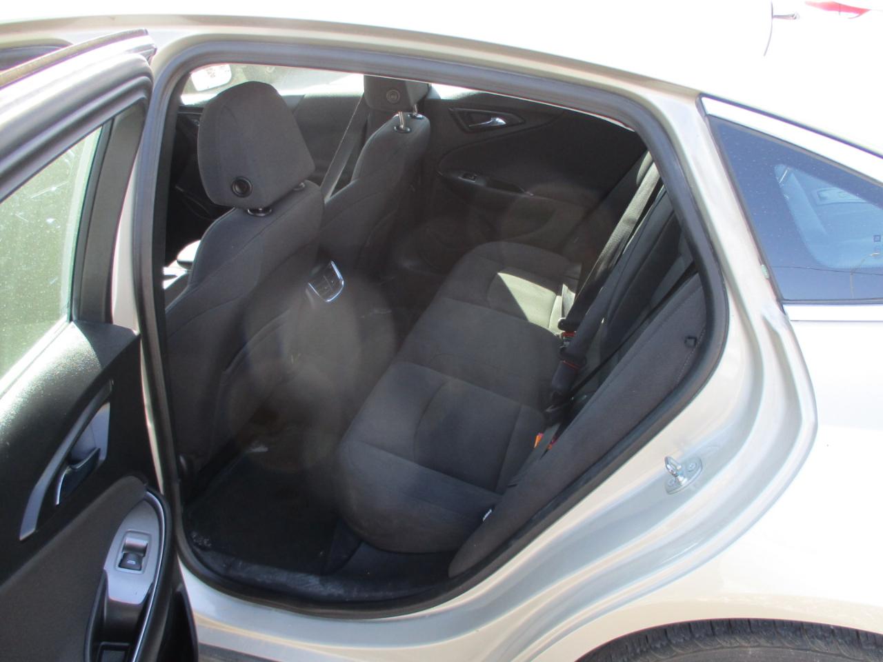 Chevrolet Malibu 4dr Sdn LT w/2LT 2016