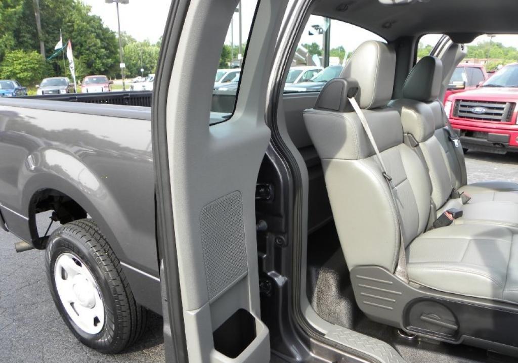 Ford F-150 2WD SuperCab 145" XL 2008