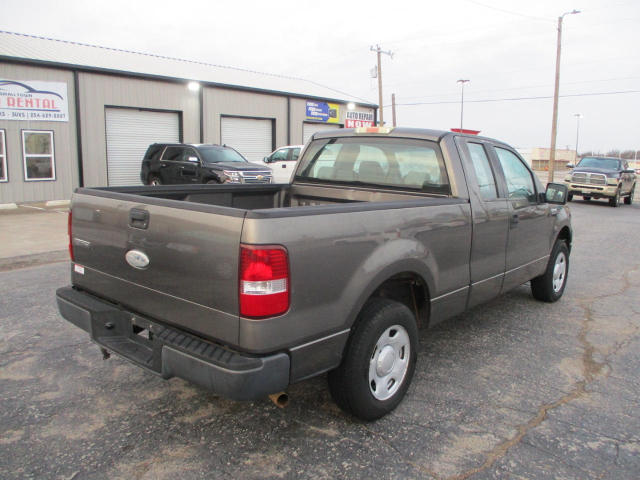 Ford F-150 2WD SuperCab 145" XL 2008
