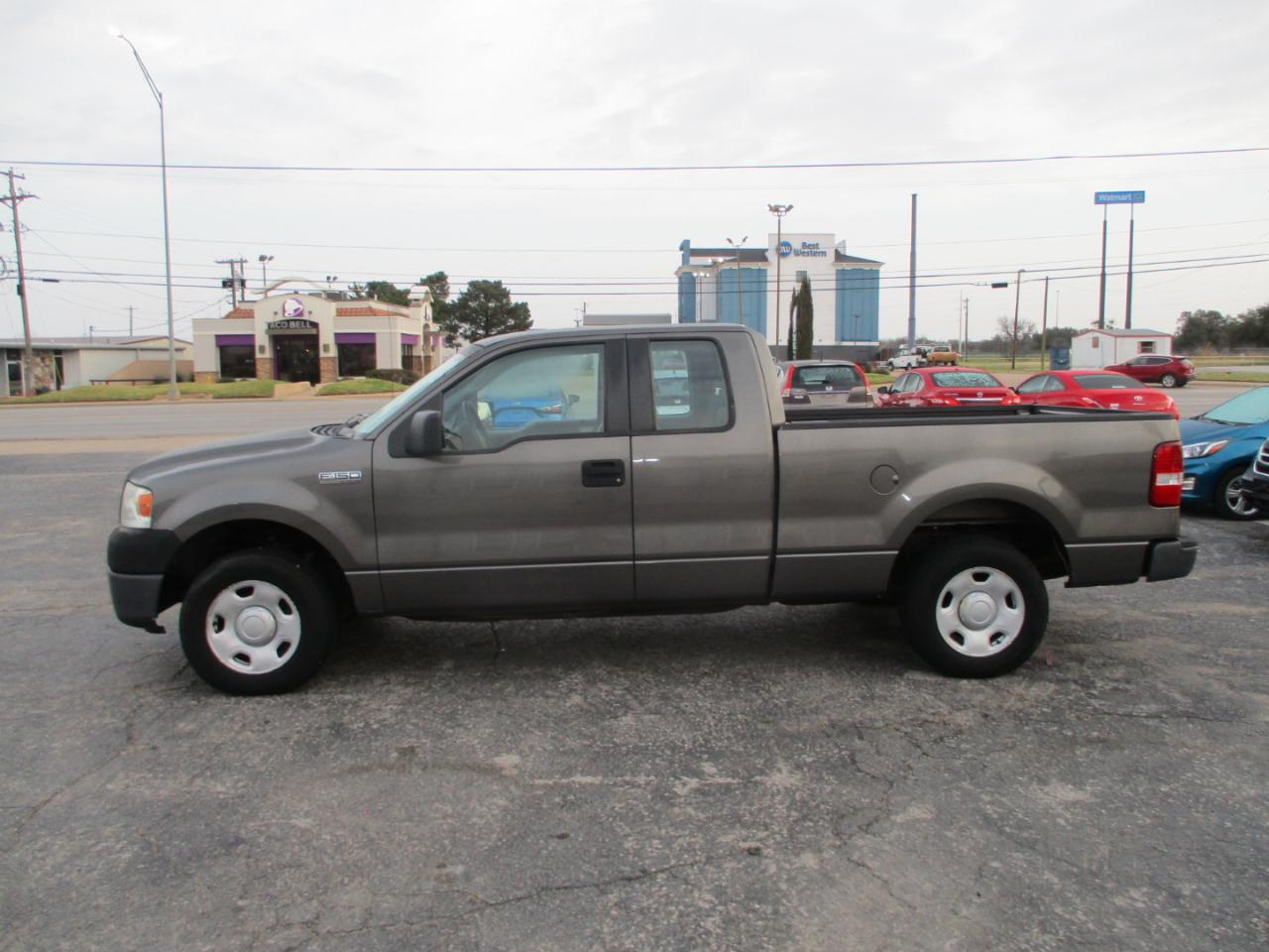 Ford F-150 2WD SuperCab 145" XL 2008