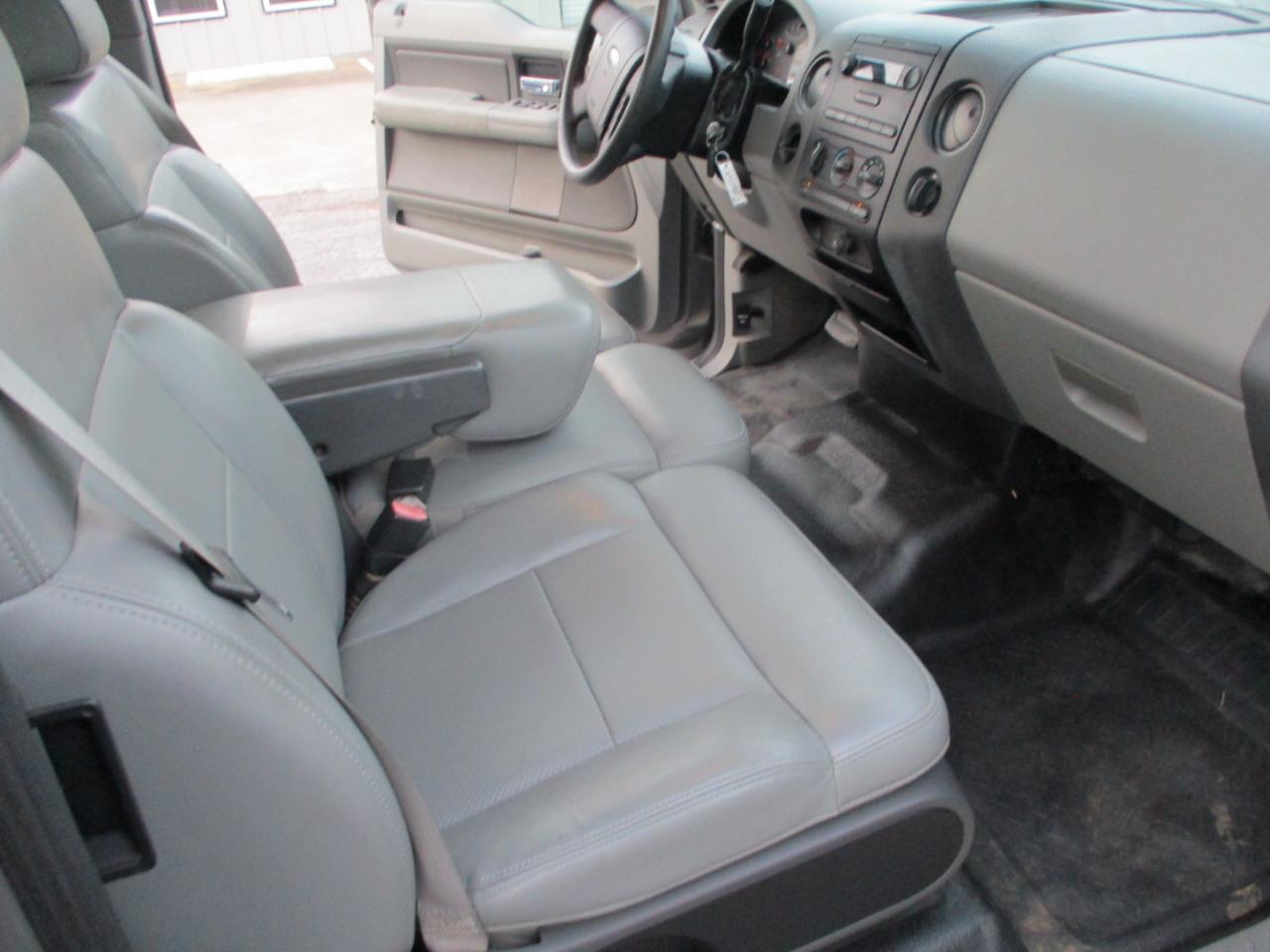 Ford F-150 2WD SuperCab 145" XL 2008