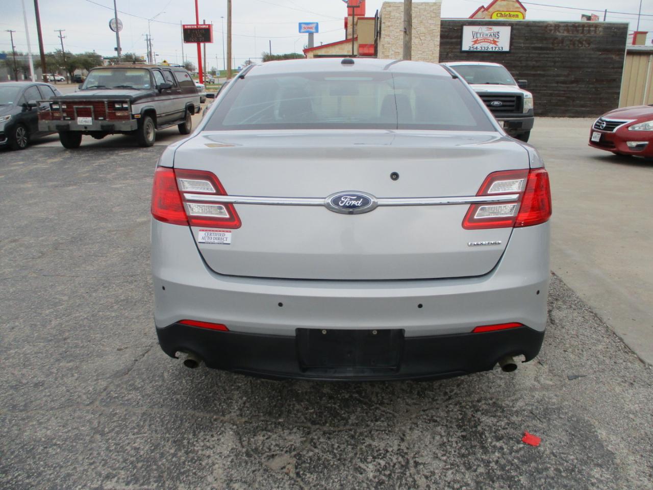 Ford TAURUS SE  2016