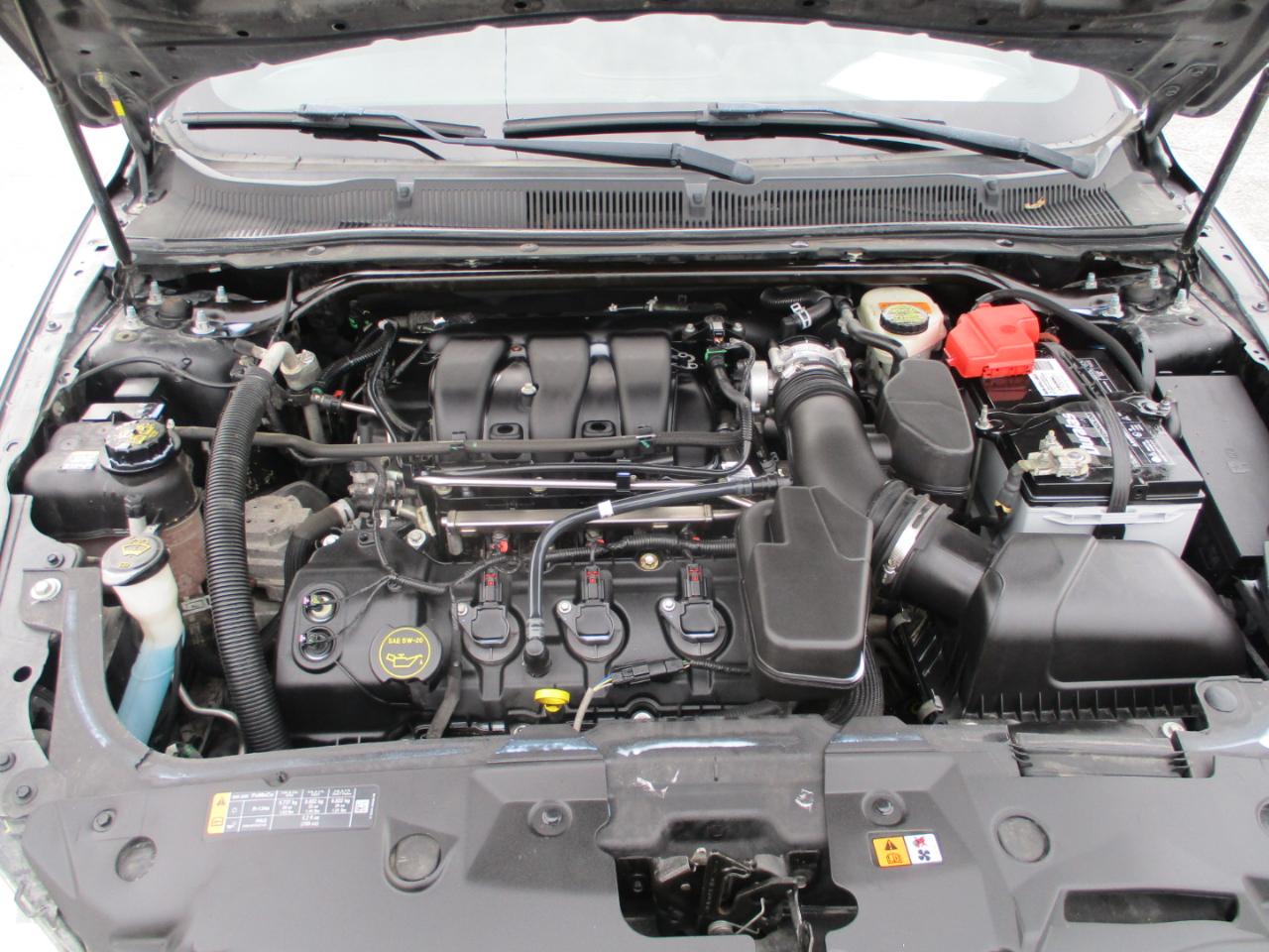 Ford TAURUS SE  2016