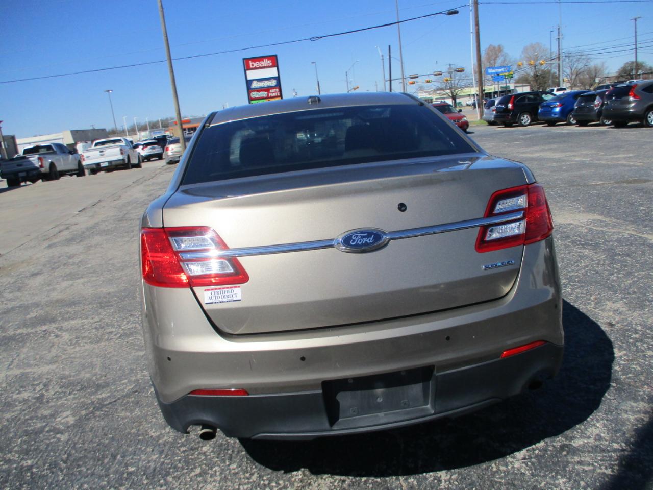 Ford TAURUS SE  2016