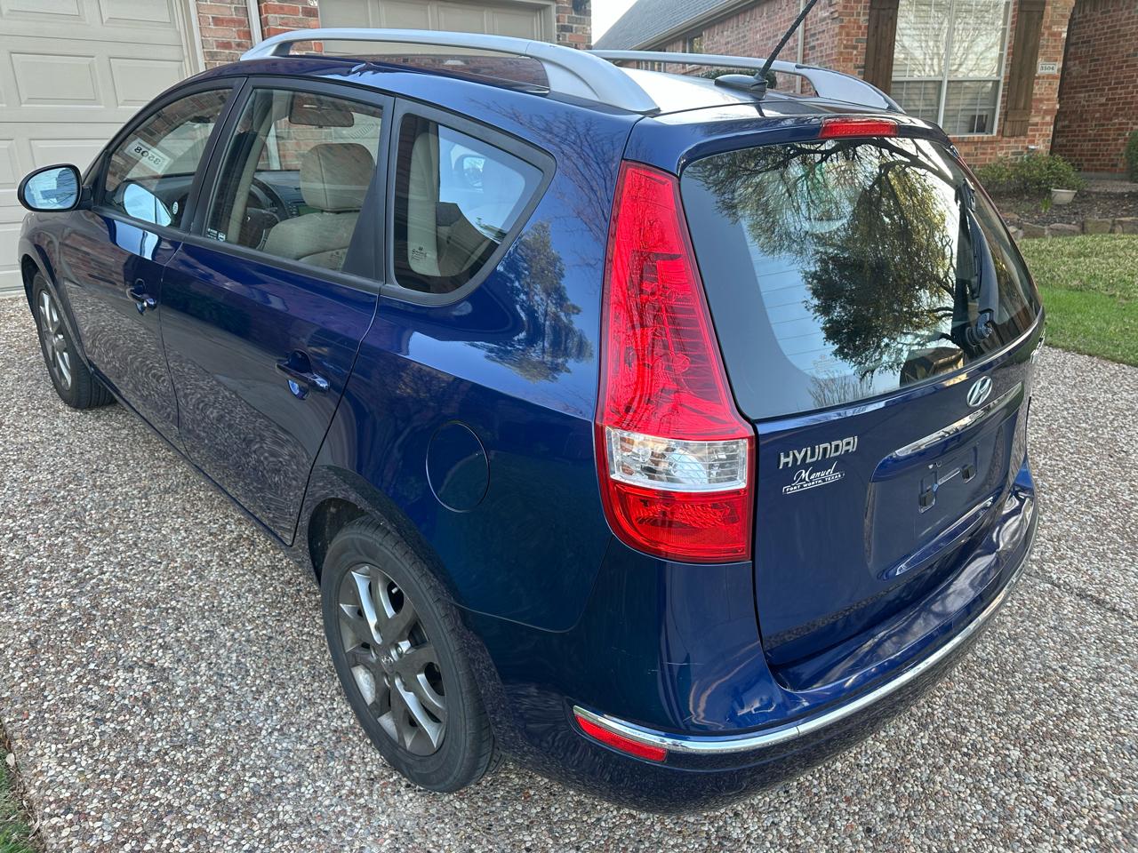 Hyundai Elantra Touring 4dr Wgn Auto GLS 2012