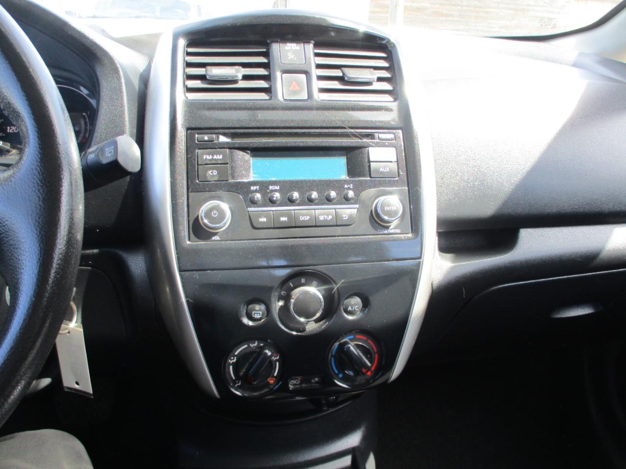 Nissan Versa Note 5dr HB CVT 1.6 S Plus 2015