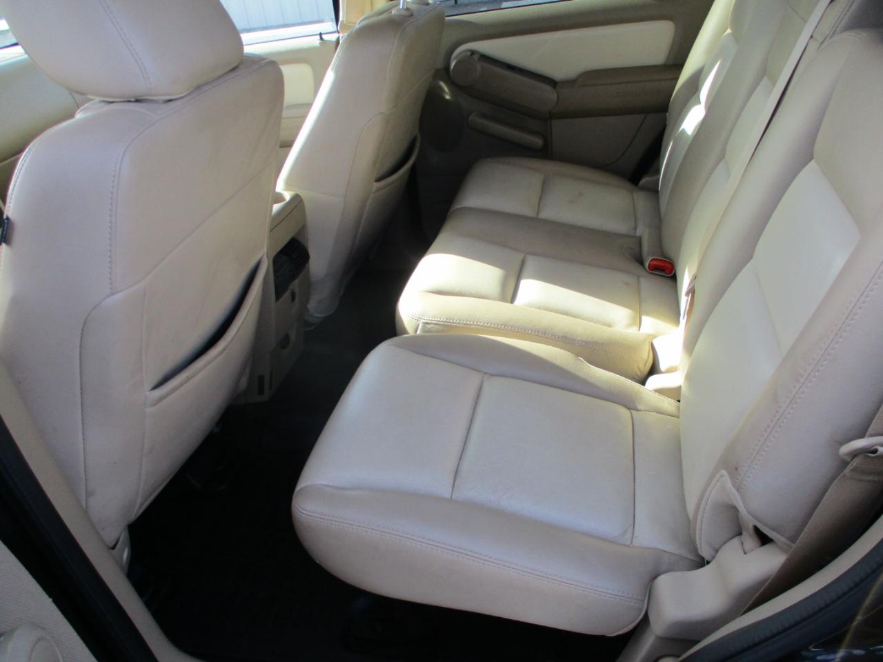 Ford Explorer Sport Trac RWD 4dr Limited 2010