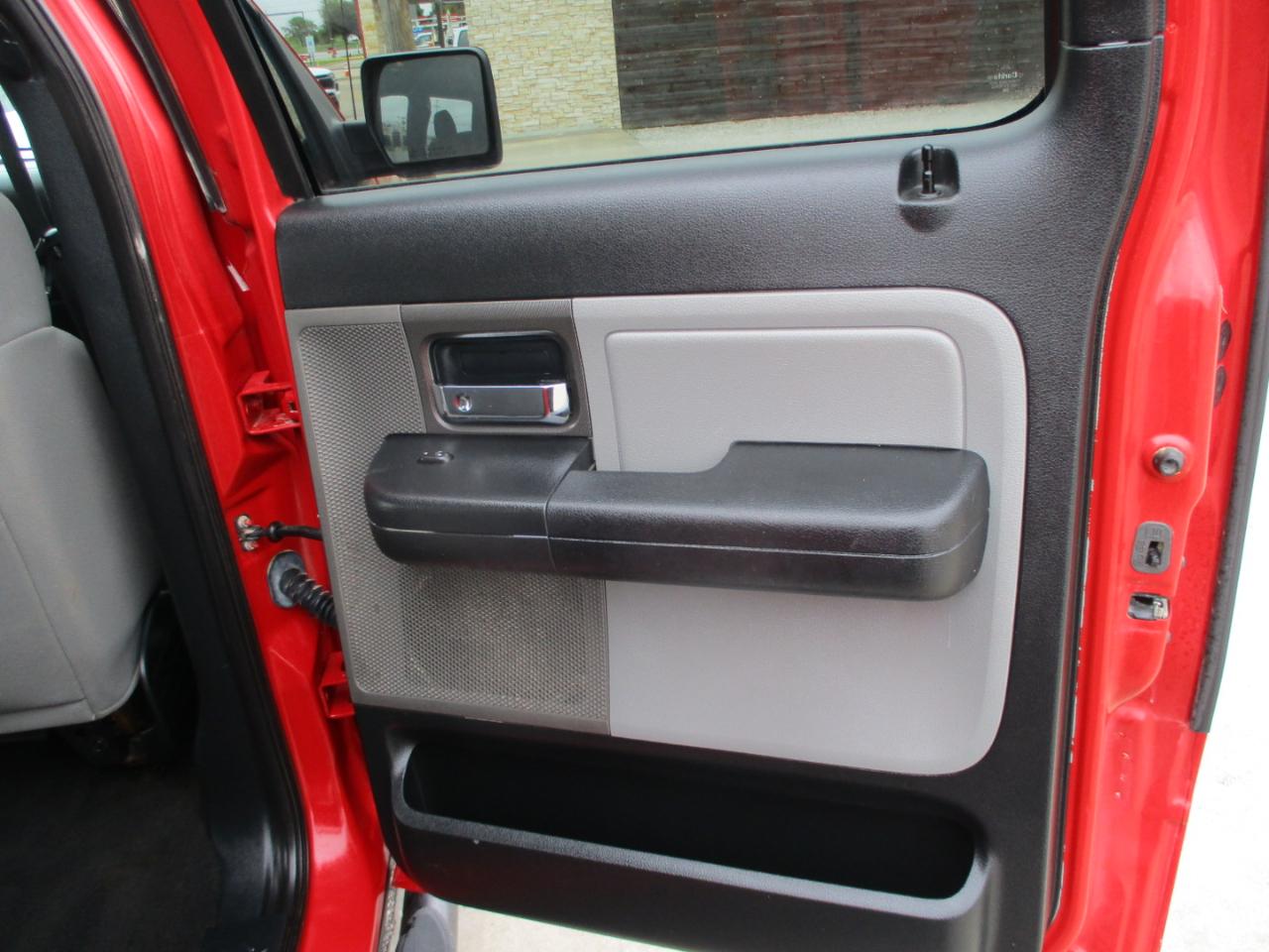 Ford F-150 SuperCrew 139" FX4 4WD 2006