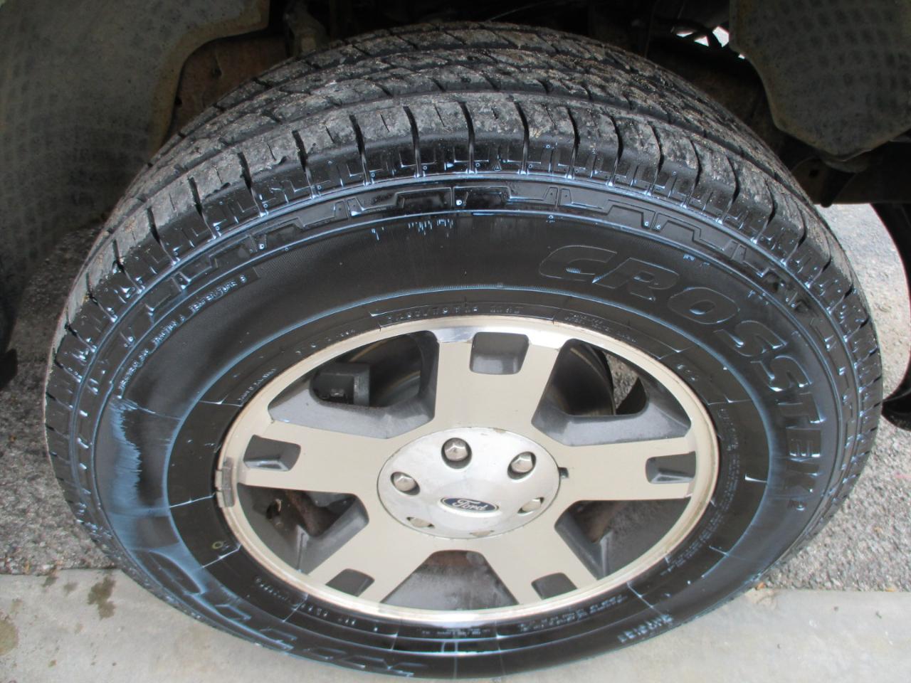 Ford F-150 SuperCrew 139" FX4 4WD 2006