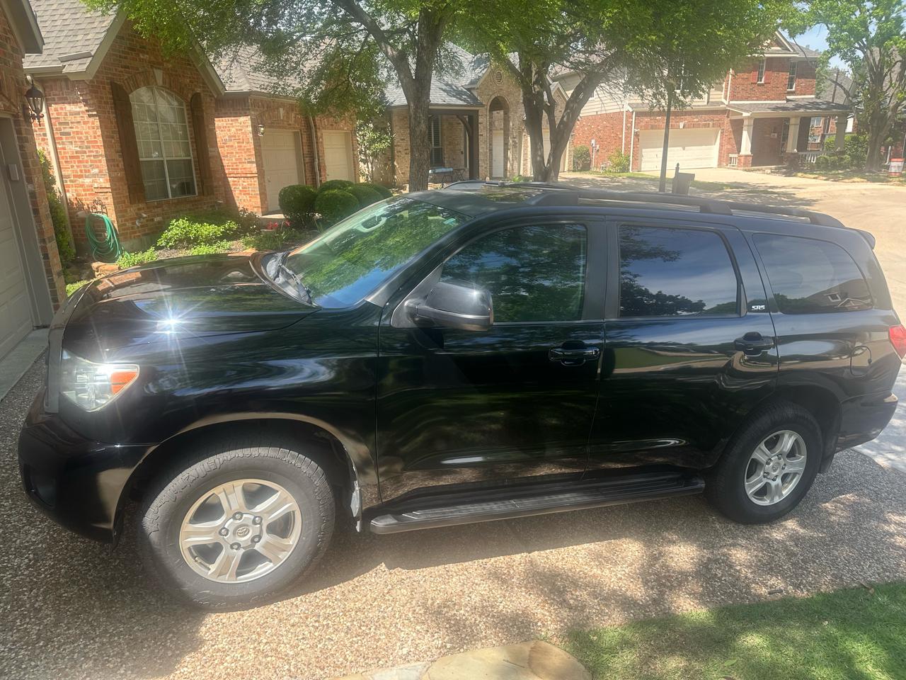 Toyota Sequoia RWD 4.6L SR5 (Natl) 2012