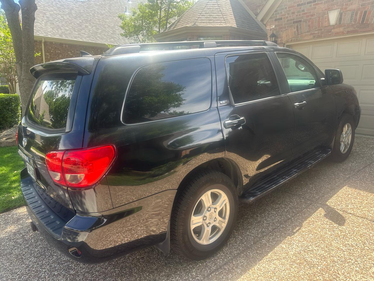 Toyota Sequoia RWD 4.6L SR5 (Natl) 2012