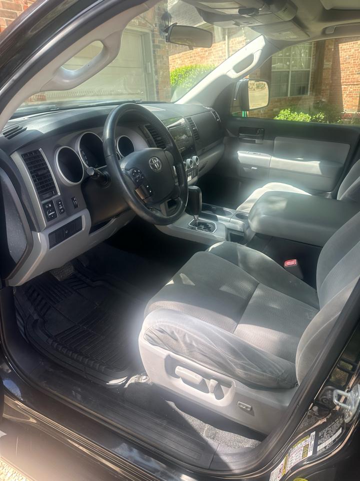 Toyota Sequoia RWD 4.6L SR5 (Natl) 2012