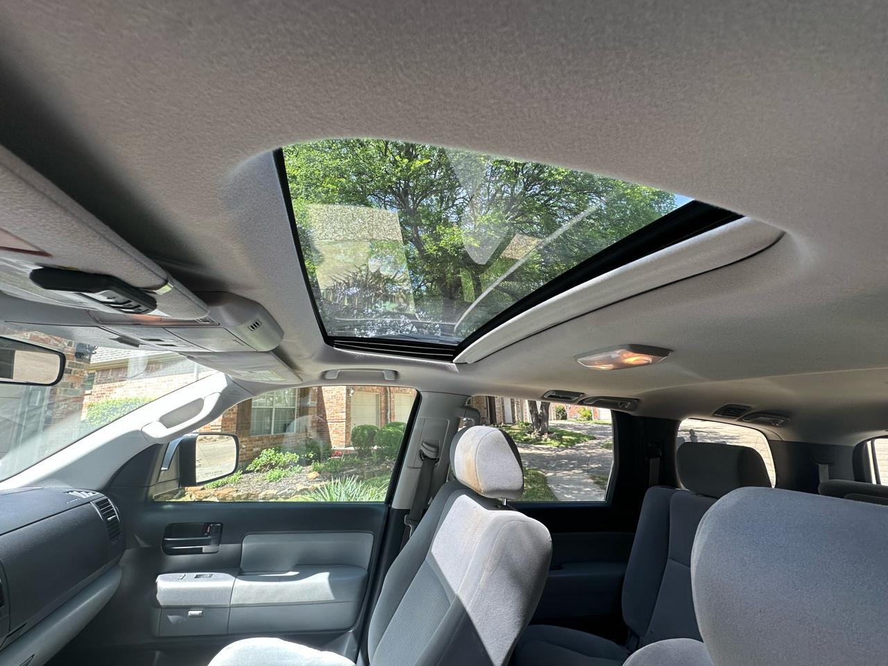 Toyota Sequoia RWD 4.6L SR5 (Natl) 2012