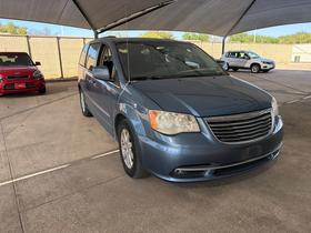 Chrysler Town & Country 4dr Wgn Touring 2012