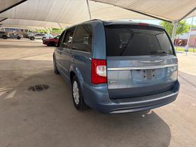 Chrysler Town & Country 4dr Wgn Touring 2012
