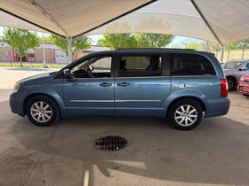 Chrysler Town & Country 4dr Wgn Touring 2012