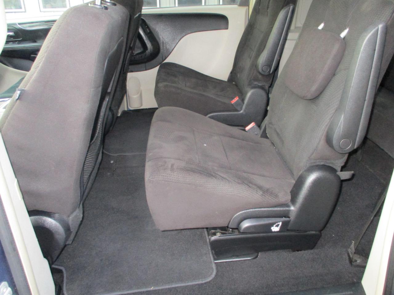 Chrysler Town & Country 4dr Wgn Touring 2012