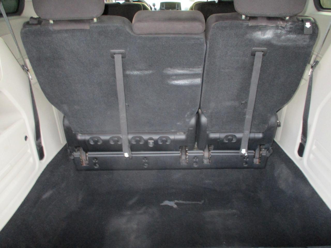 Chrysler Town & Country 4dr Wgn Touring 2012