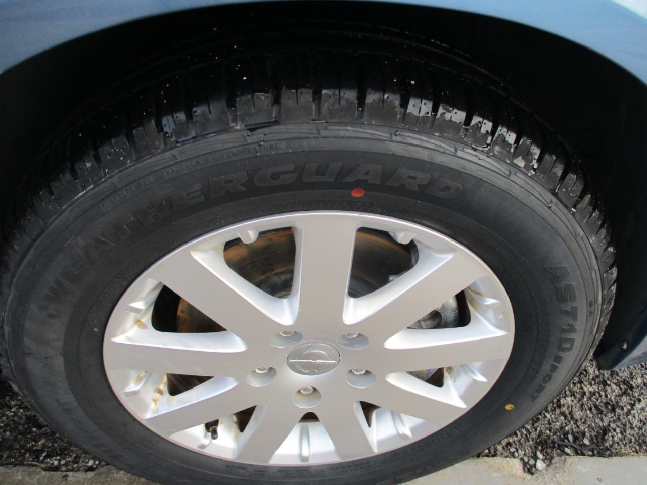 Chrysler Town & Country 4dr Wgn Touring 2012