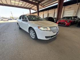 Lincoln MKZ 4dr Sdn FWD 2011