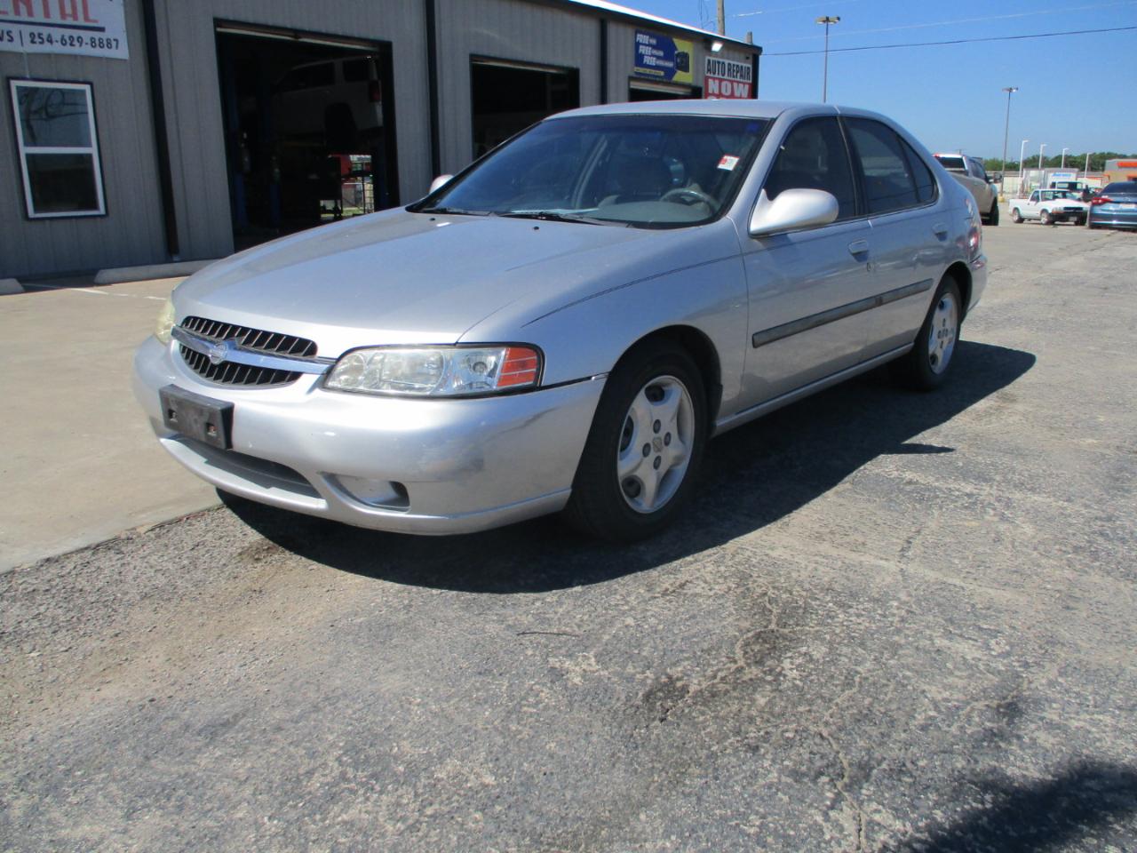 2001 Nissan Altima 4dr Sdn GXE Auto