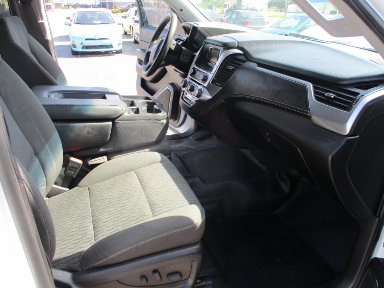 Chevrolet Tahoe  2017