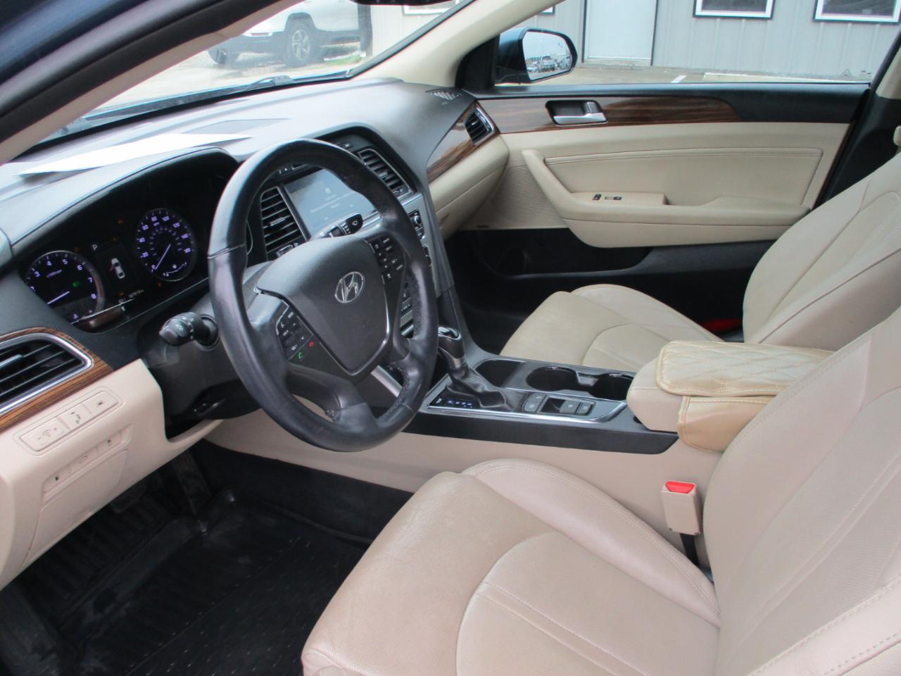 Hyundai Sonata 4dr Sdn 2.4L Limited 2016