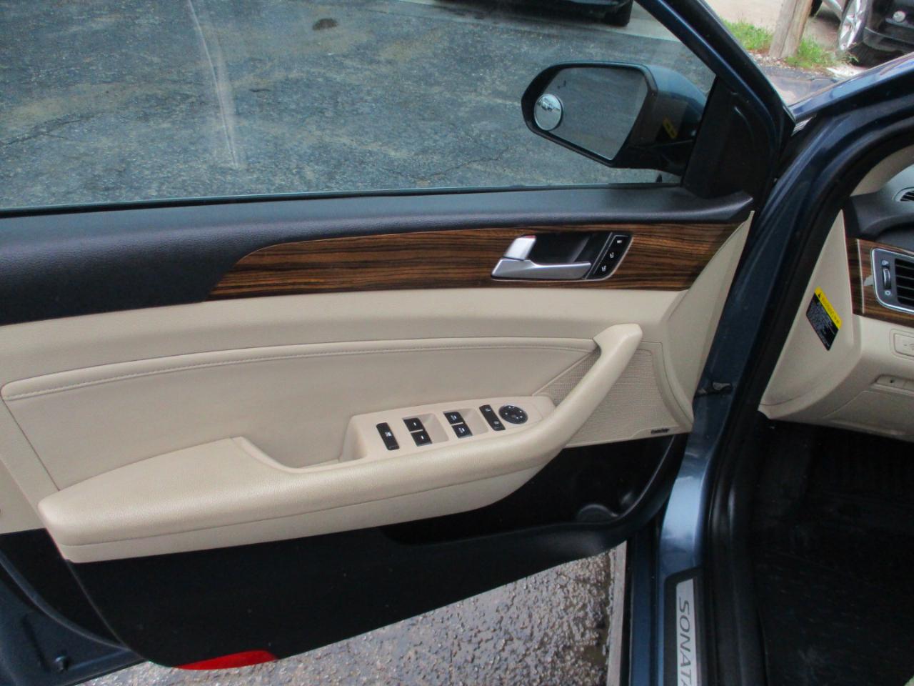 Hyundai Sonata 4dr Sdn 2.4L Limited 2016