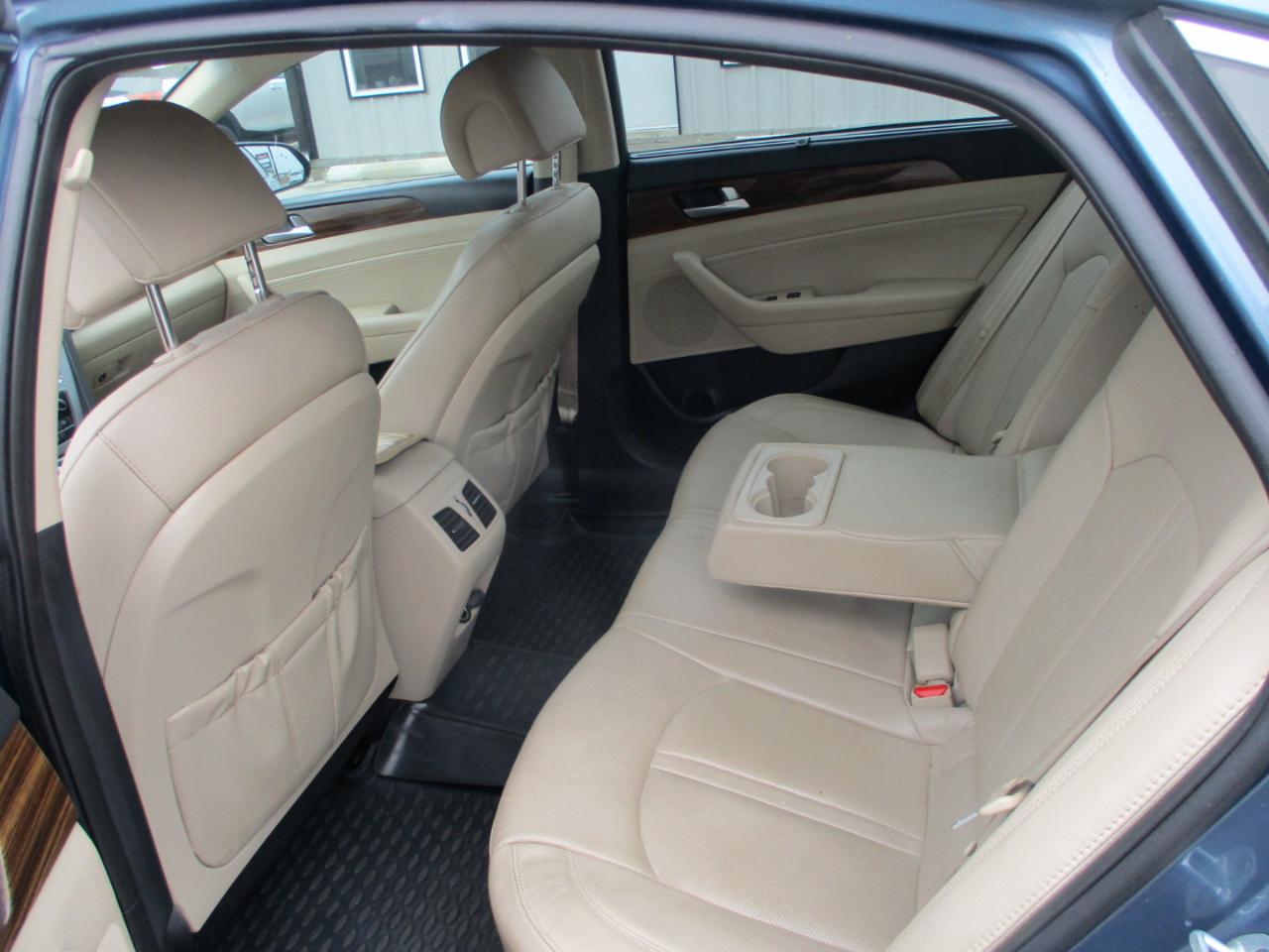 Hyundai Sonata 4dr Sdn 2.4L Limited 2016