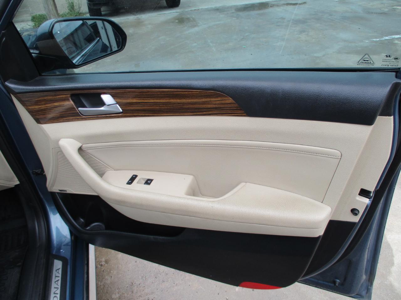 Hyundai Sonata 4dr Sdn 2.4L Limited 2016