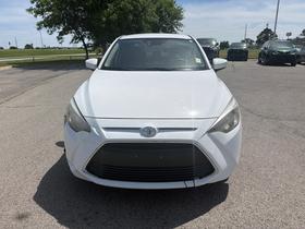 Toyota Yaris iA Auto (Natl) 2017