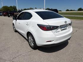 Toyota Yaris iA Auto (Natl) 2017