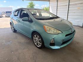Toyota Prius c 5dr HB Three (Natl) 2012