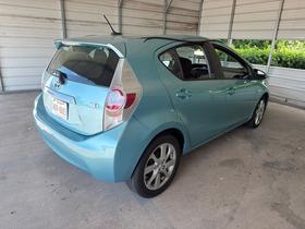 Toyota Prius c 5dr HB Three (Natl) 2012