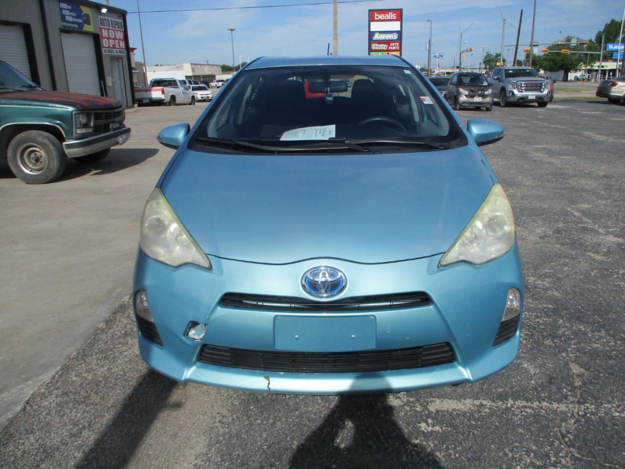Toyota Prius c 5dr HB Three (Natl) 2012