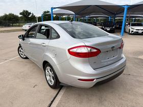 Ford Fiesta 4dr Sdn SE 2015