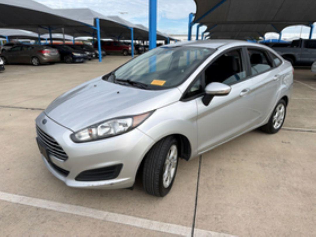 Ford Fiesta 4dr Sdn SE 2015