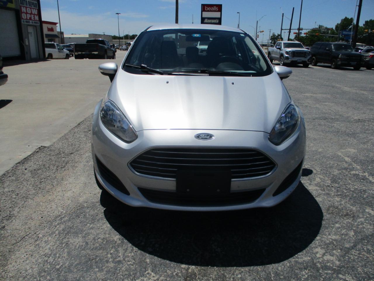 Ford Fiesta 4dr Sdn SE 2015