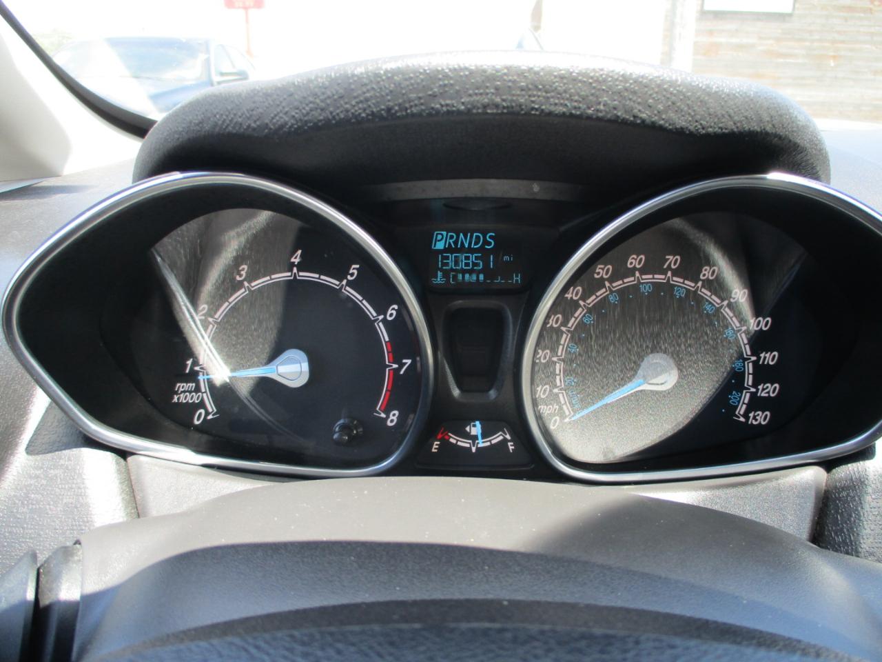 Ford Fiesta 4dr Sdn SE 2015