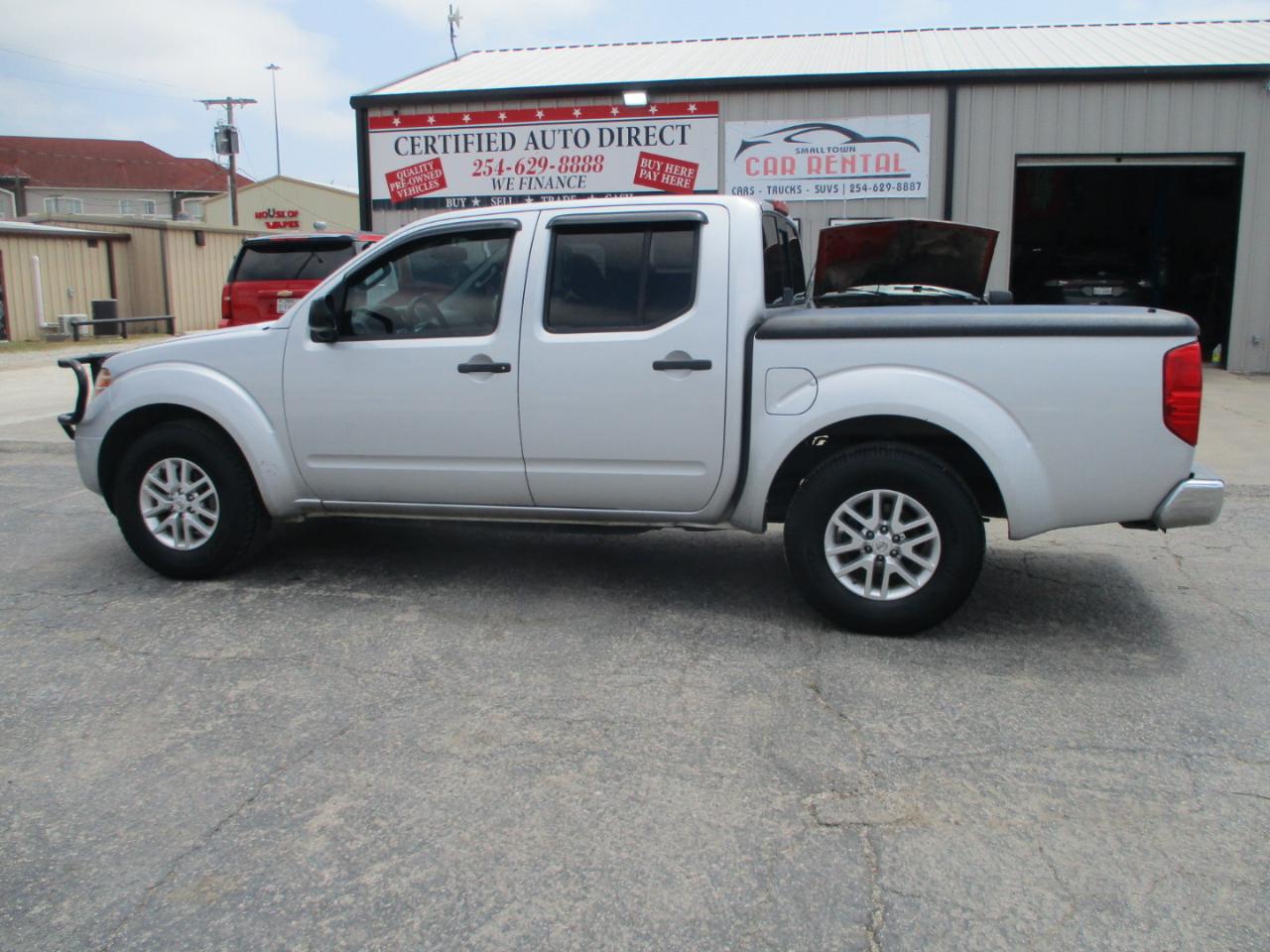 Nissan Frontier 2WD Crew Cab SWB Auto SV 2015