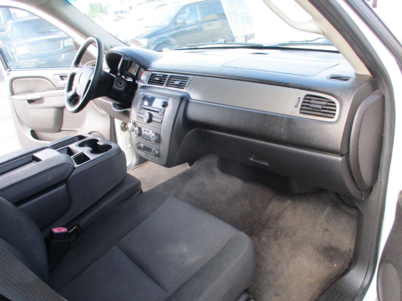 Chevrolet Tahoe  2012