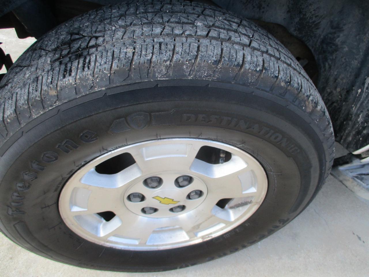 Chevrolet Tahoe  2012