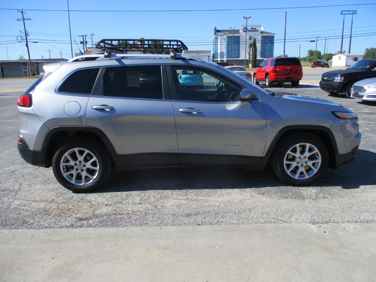 Jeep Cherokee FWD 4dr Latitude 2015