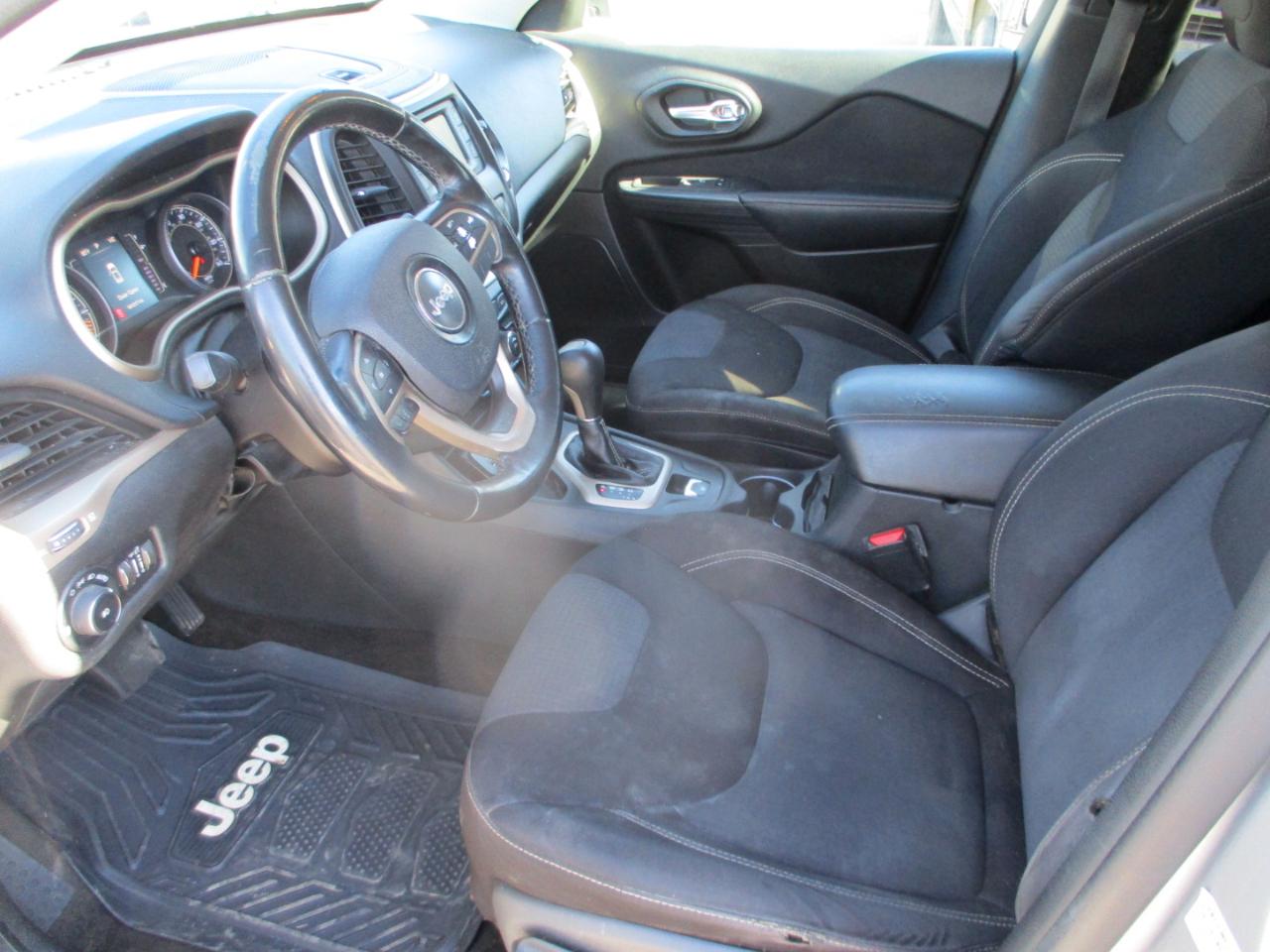 Jeep Cherokee FWD 4dr Latitude 2015
