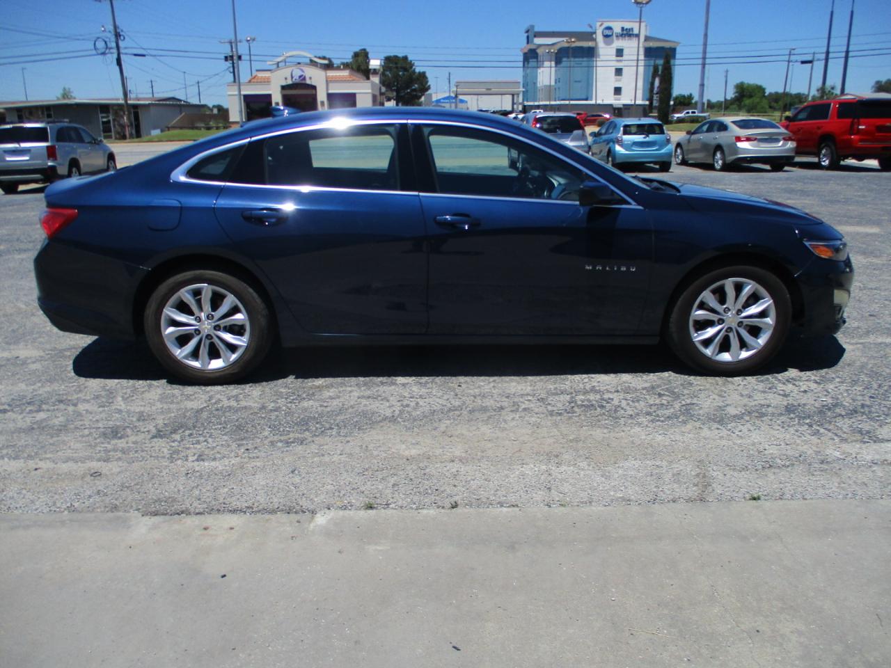 Chevrolet Malibu 4dr Sdn LT 2022