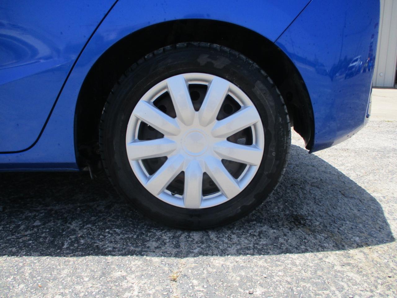 Honda Fit 5dr HB CVT LX 2015